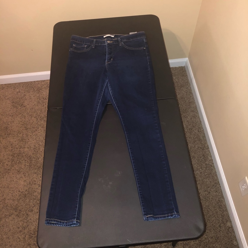 Levi’s dark wash jeans
